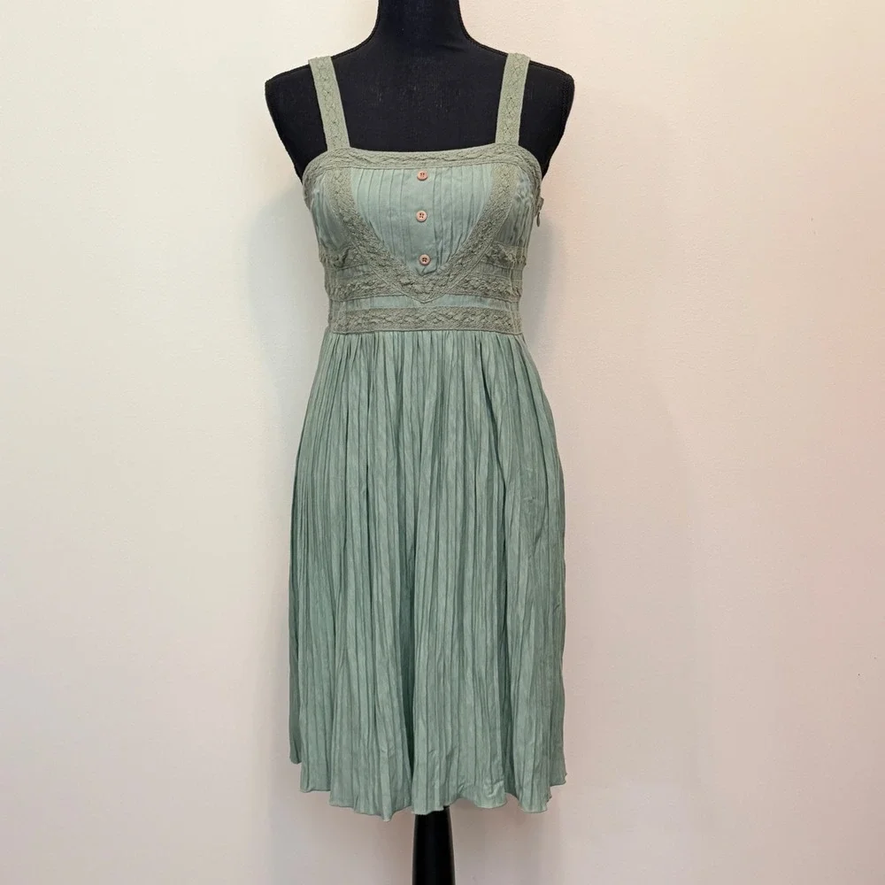 Matilda Jane Joanna Gaines Sage Green Lace Crinkle‎ Pleated Mini Dress Womens S